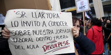 Conflicto. Segundo día de paro docente con movilización en Córdoba capital. (Ramiro Pereyra / La Voz)