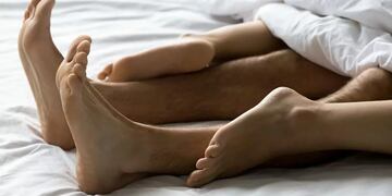 Un hombre tuvo aventuras amorosas con su exsuegra y excuñada.