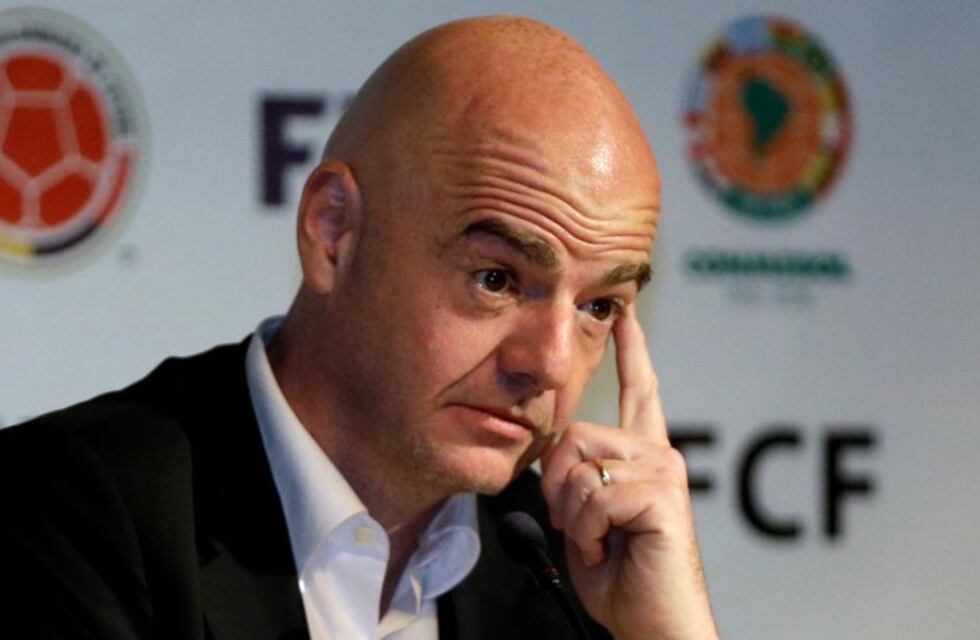 Gianni Infantino le pidió al Primer Ministro británico que los jugadores puedan viajar con sus selecciones