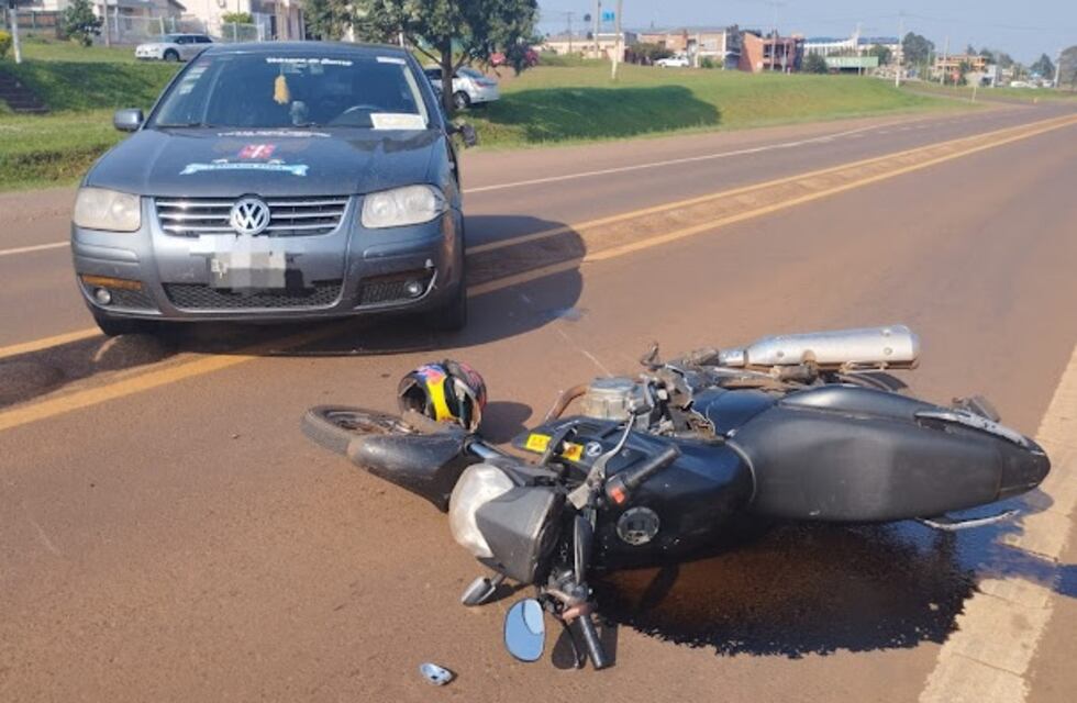 San Vicente: accidente vial dejó un saldo de un motociclista herido
