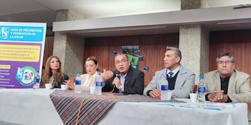 Directivos del Instituto de Seguros de Jujuy y funcionarios del municipio palpaleño presentaron el ciclo 2025 de los   Talleres Socieducativos Preventivos del ISJ.