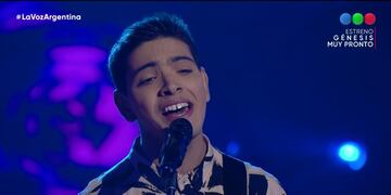 El sanjuanino Nicolás Olivieri ganó la primera batalla de La Voz Argentina tras interpretar una zamba.