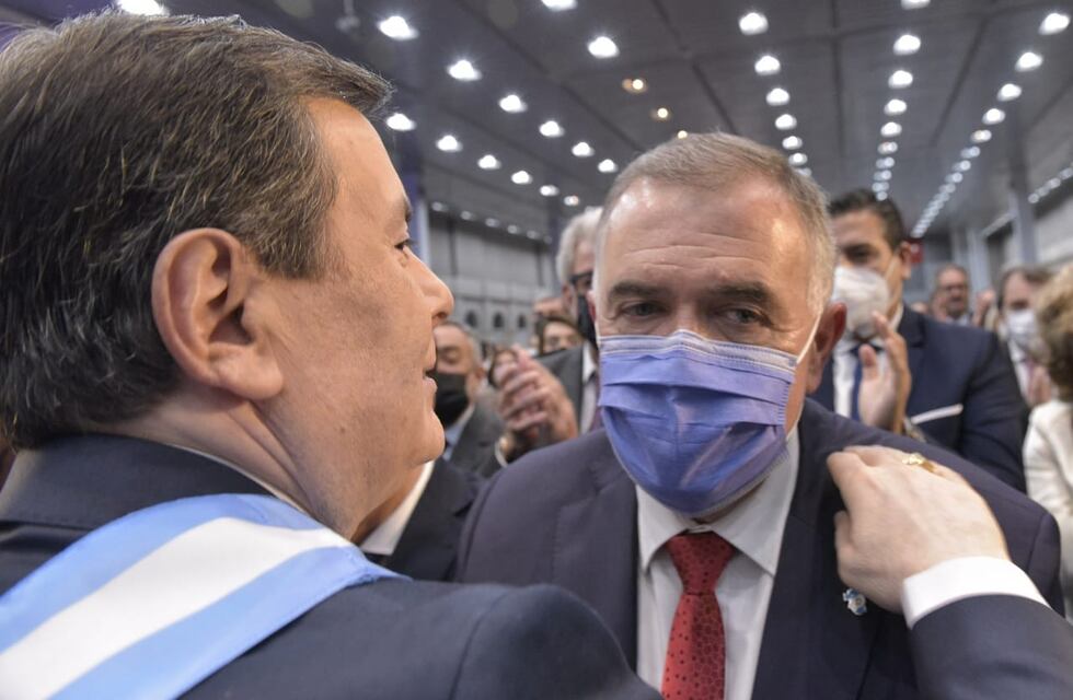 Jaldo: “Estamos muy contentos y por eso hemos venido a acompañarlos y traerles el saludo de todos los tucumanos”