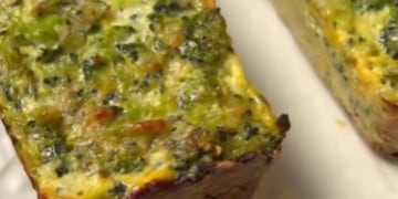 La receta para hacer el budín de brócoli y queso.