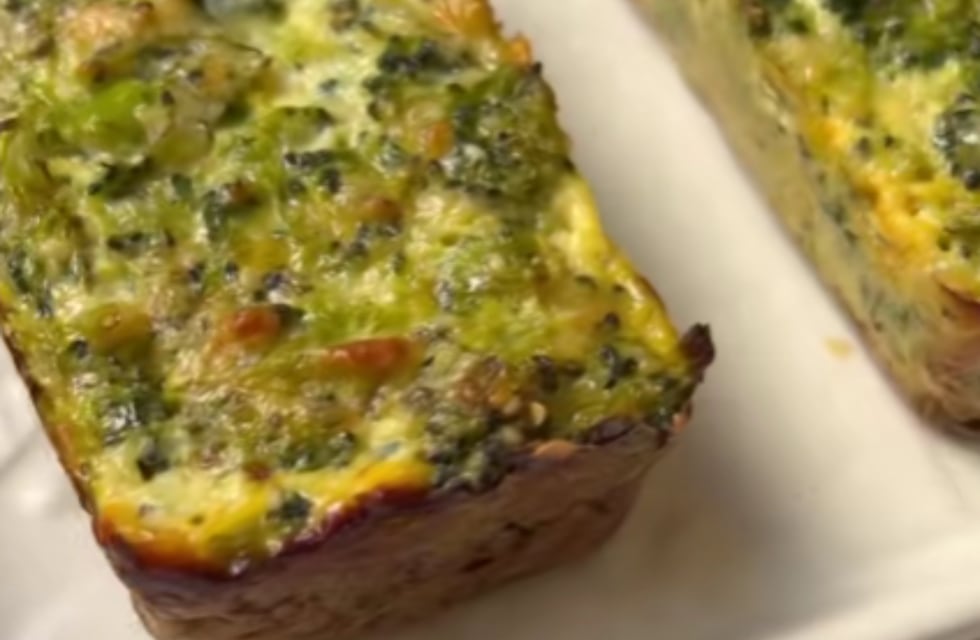 Cómo hacer budín de brócoli y queso: la receta salada que te va a salvar la cena