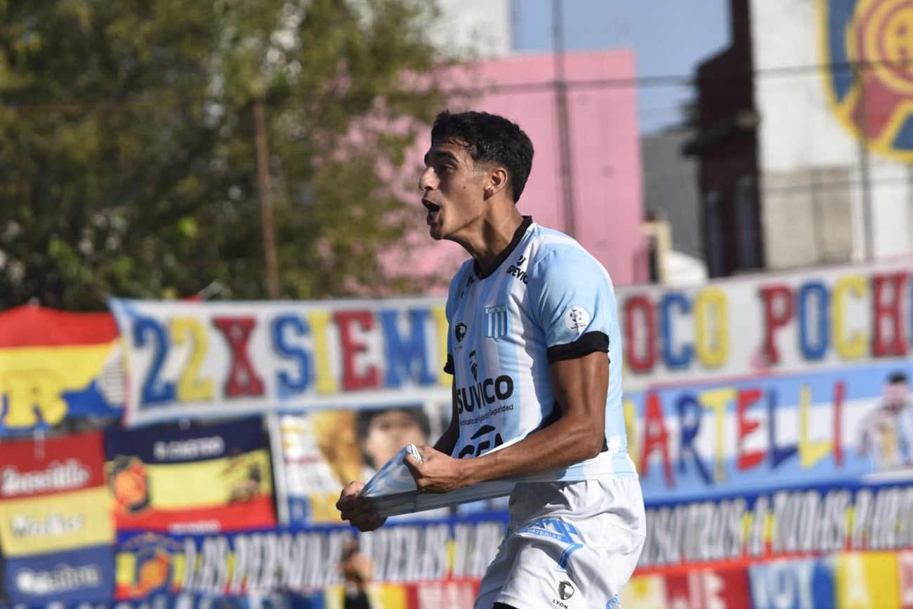 El "Pollo" Vignolo marcó el 1-0 de Racing ante Colegiales, en Buenos Aires. (Prensa Racing)