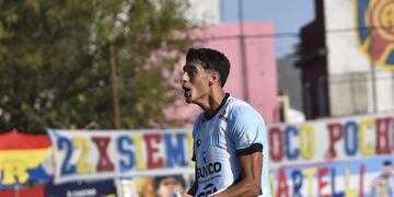 Lo grita con todo Julián" Vignolo. Gol que vale tres puntos y punta para Racing (Prensa Racing).