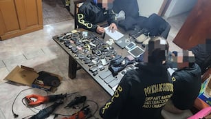 Parte de lo incautado tras el operativo en la ciudad de Córdoba.
