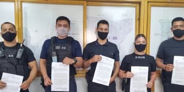 Policías reconocidos en San Luis por salvar la vida de un niño de 2 años