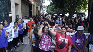 La CGT pedirá una actualización del salario de al menos un 85% y habrá protestas en las calles. Foto: Clarín