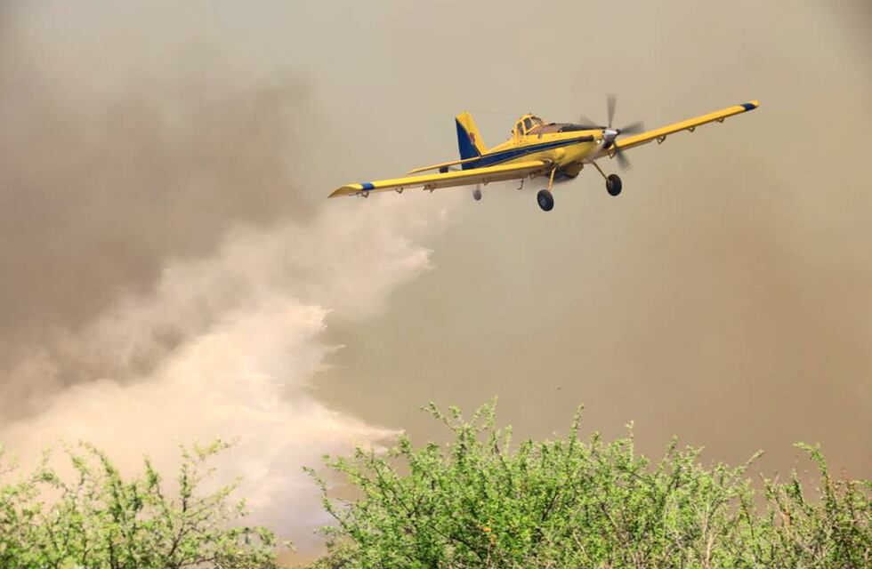 Volvieron los incendios a Córdoba: hay un foco activo en la Base Aérea de La Cruz, en Embalse