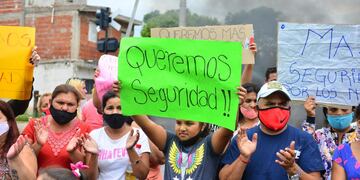 Vecinos de Marqués Anexo se manifestaron por la inseguridad (José Hernández/La Voz)