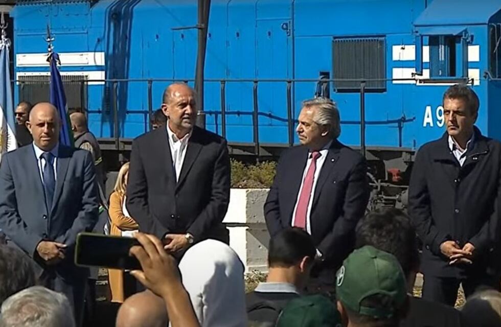 Alberto Fernández reinauguró el tren Rosario-Cañada de Gómez junto a Omar Perotti y Sergio Massa