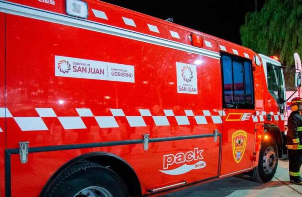 Sanjuaninos vieron salir humo de una casa, llamaron a los bomberos, pero todo resultó un insólito descuido