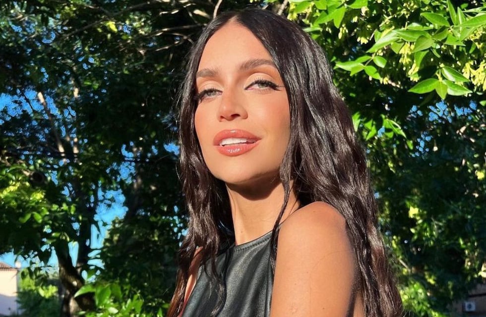 A cara lavada, Zaira Nara marcó tendencia desde Playa del Carmen