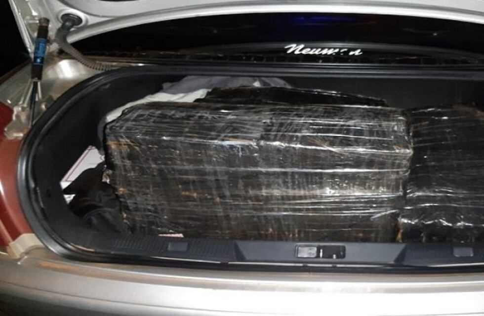Golpe al narcotráfico en Caraguatay: Policía de Misiones decomisó 120 paquetes de marihuana