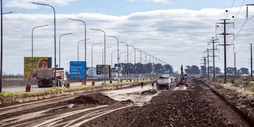 El corte de la obra pública ya genera complicaciones y reclamos.