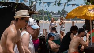 La temperatura sigue en ascenso frente al río Paraná.