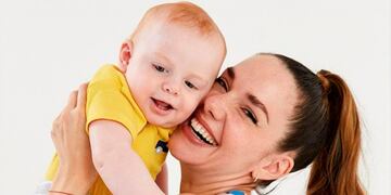 Lo más tierno: Julieta Nair Calvo combinó su look con el de su hijo Valentino.