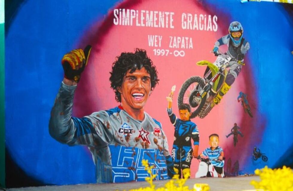 Un grupo de artistas sanjuaninos homenajeó al Wey Zapata con un mural gigante
