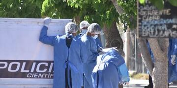 El hombre murió casi en la puerta de la casa de su expareja.