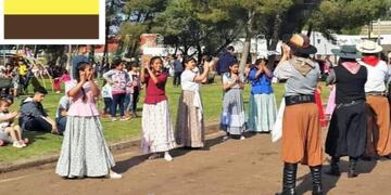 Fortalecen la identidad de la localidad con su bandera y canción