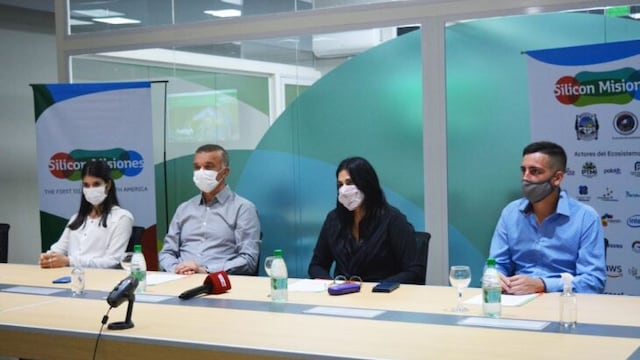 Silicon Misiones: se dio inicio al ciclo introductorio a los Sistemas de Información Geográfica y Teledetección: “Aproximaciones a la NASA. Dos experiencias que inspiran”