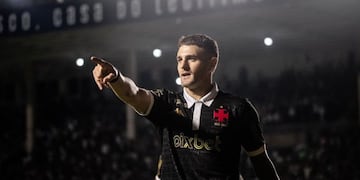 En medio de los festejos, Vegetti le devolvió gentilezas a un rival que descendió.