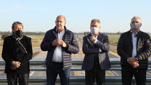 El gobernador Perotti participó este miércoles de la habilitación de seis kilómetros de la autopista de la Ruta Nacional Nº 34.