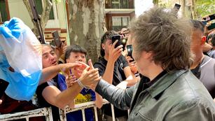 El candidato presidencial Javier Milei tras emitir su voto en el balotaje (Foto: Prensa La Libertad Avanza)