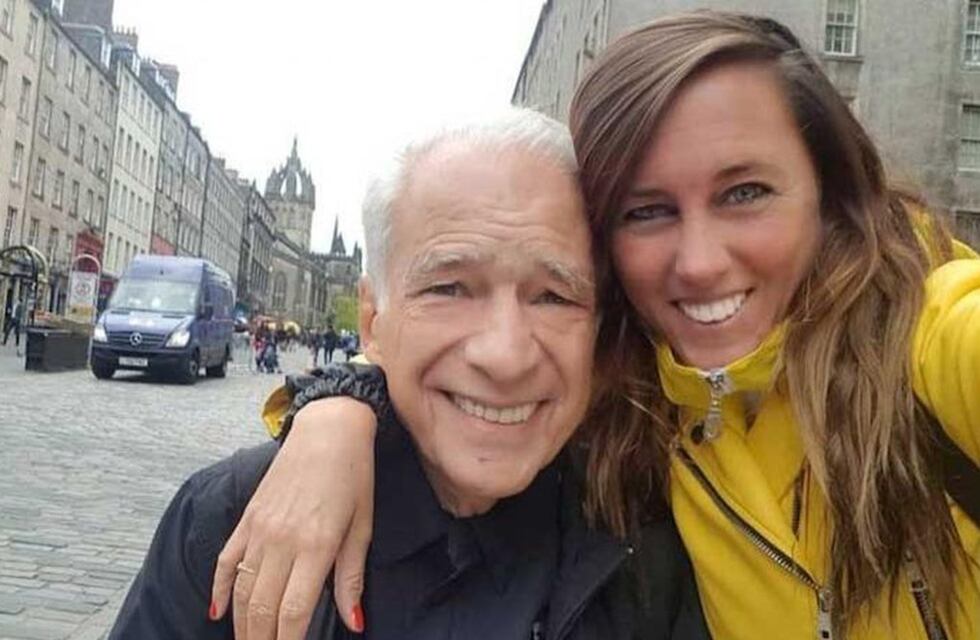 A los 83 años, Alberto Cormillot se convirtió en padre: la primera foto de su bebé