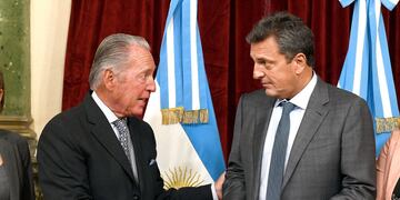 Desde la UIA cruzaron al ministro de Economía