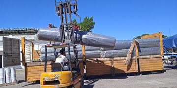 Hockey Puerto Belgrano más cerca del césped sintético