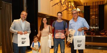 Primeros turistas del año llegaron a Maipú.