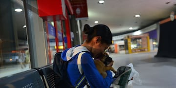 Historias de vida de gente que duerme en la Terminal de Córdoba. Foto Javier Ferreyra