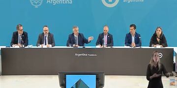 El Presidente y Guzmán anunciaron el Régimen de Acceso a Divisas para Producción Incremental de Hidrocarburos, que apunta a generar certidumbre e incentivos para fomentar las inversiones y el incremento de la producción del sector en la Argentina.