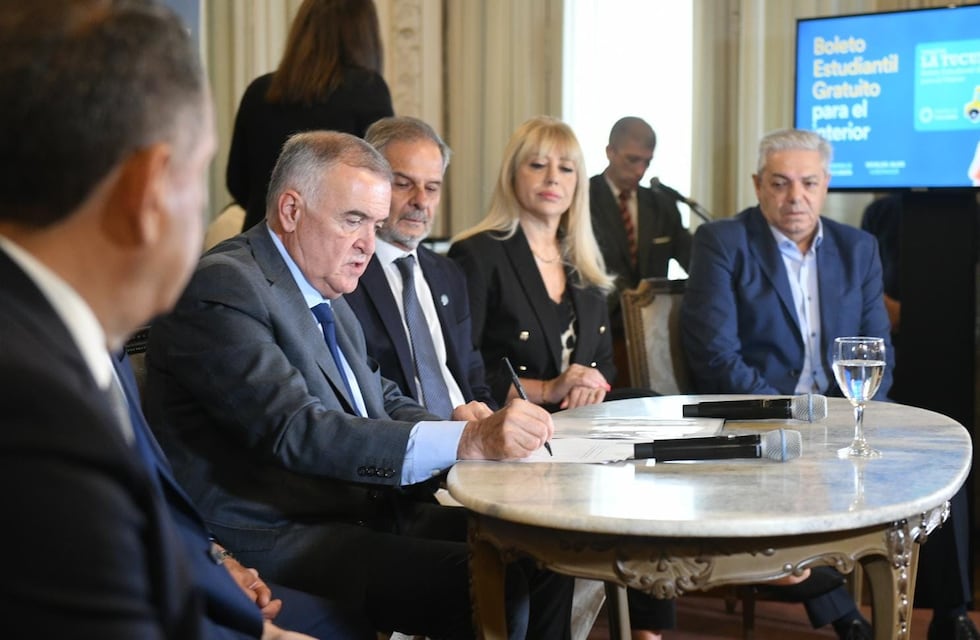 Jaldo puso en marcha el boleto estudiantil