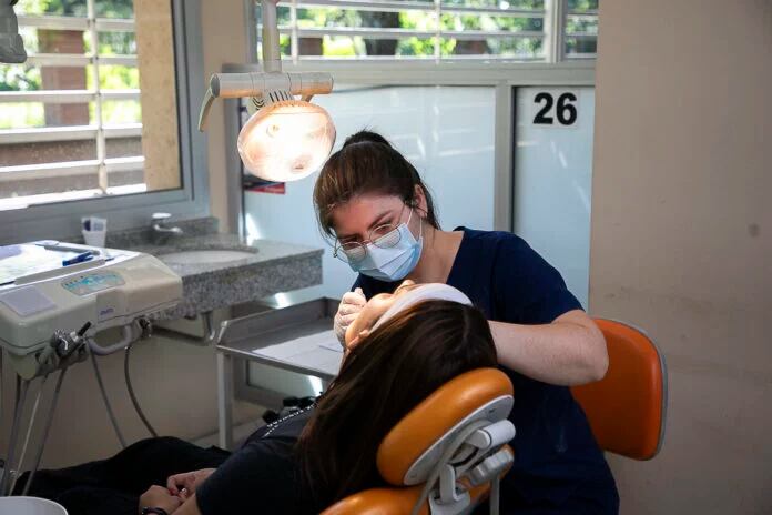 Hubo dos operativos de vacunación en el Rectorado, jornadas de donación de sangre y campañas de cáncer de mama y EPOC.