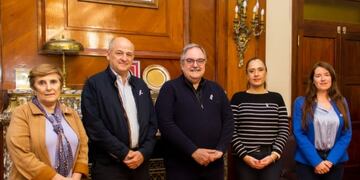 Mariano Uset y Abigail Gómez se reunieron con Daniel Vega, recto de la UNS, por el boleto estudiantil.