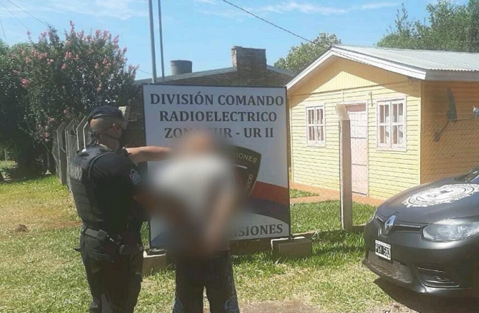 Tenía una restricción de acercamiento y atacó a su ex en plena vía pública