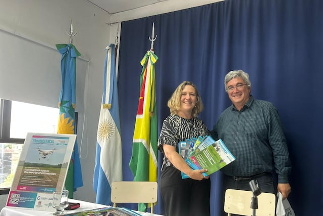 se presentó la Revista MDA junto a la visita del ministro de Desarrollo Agrario, Javier Rodríguez
