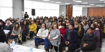 Se cumplió este lunes un encuentro de capacitación para un centenar de facilitadores territoriales del Plan Provincial de Alfabetización.