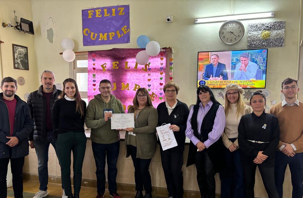 Concejales rafaelinos compartieron un desayuno con los abuelos del Hogar "Magdalena de Lorenzi"