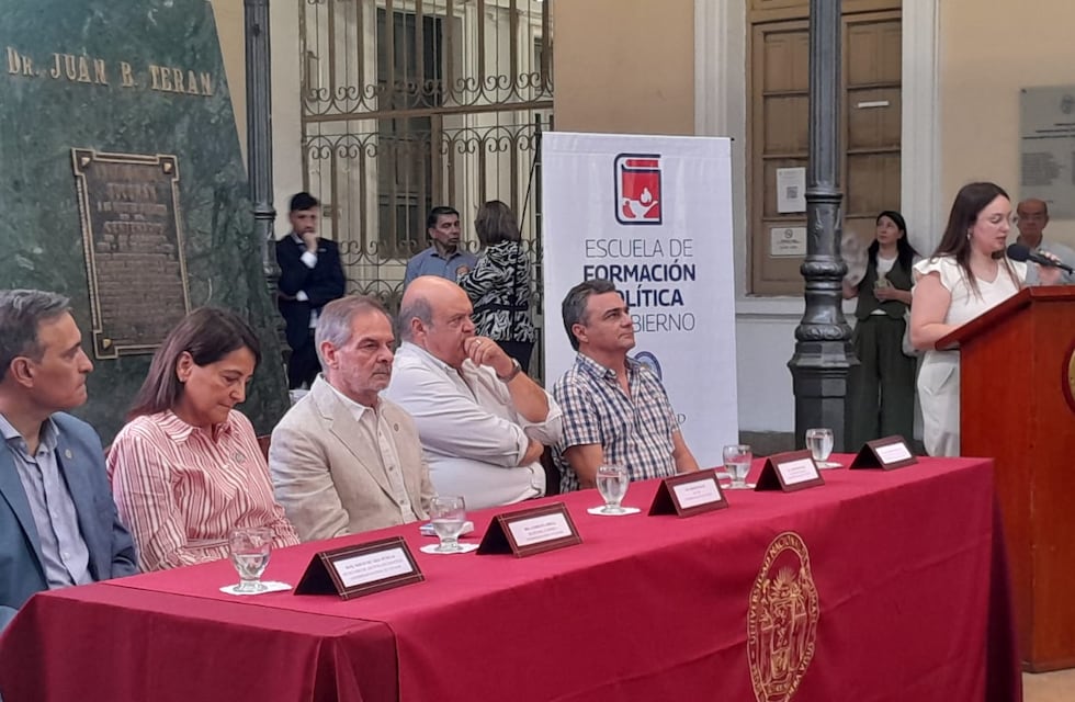 Primeros egresados de una diplomatura de la UNT