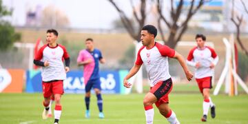 Damián Puebla convirtió un gol en el 3-0 sobre Independiente Rivadavia. No etuvo Fernando Alarcón... (IACC).