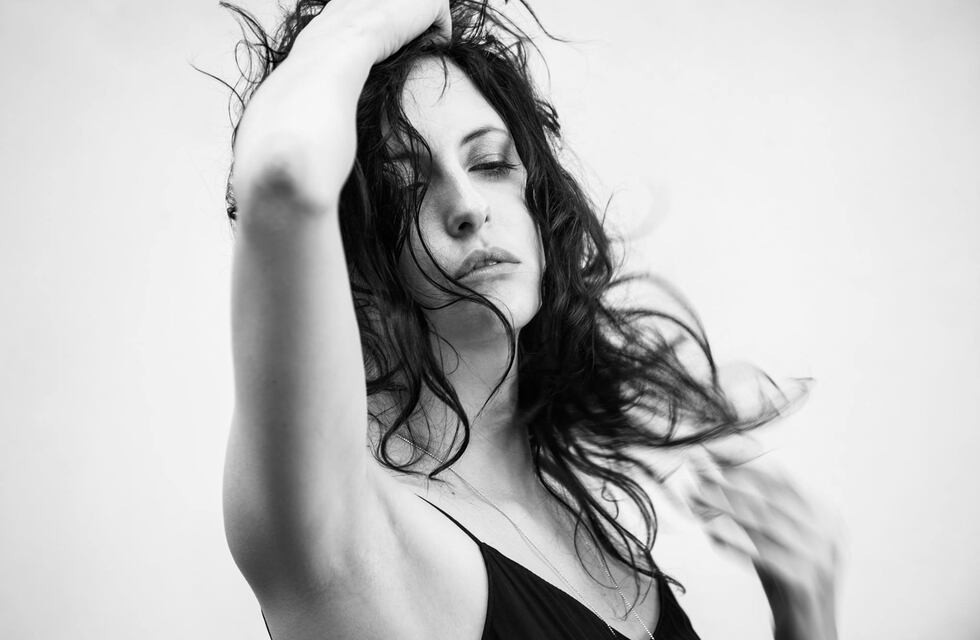 TV: Antonella Costa se luce en abril en Cinear