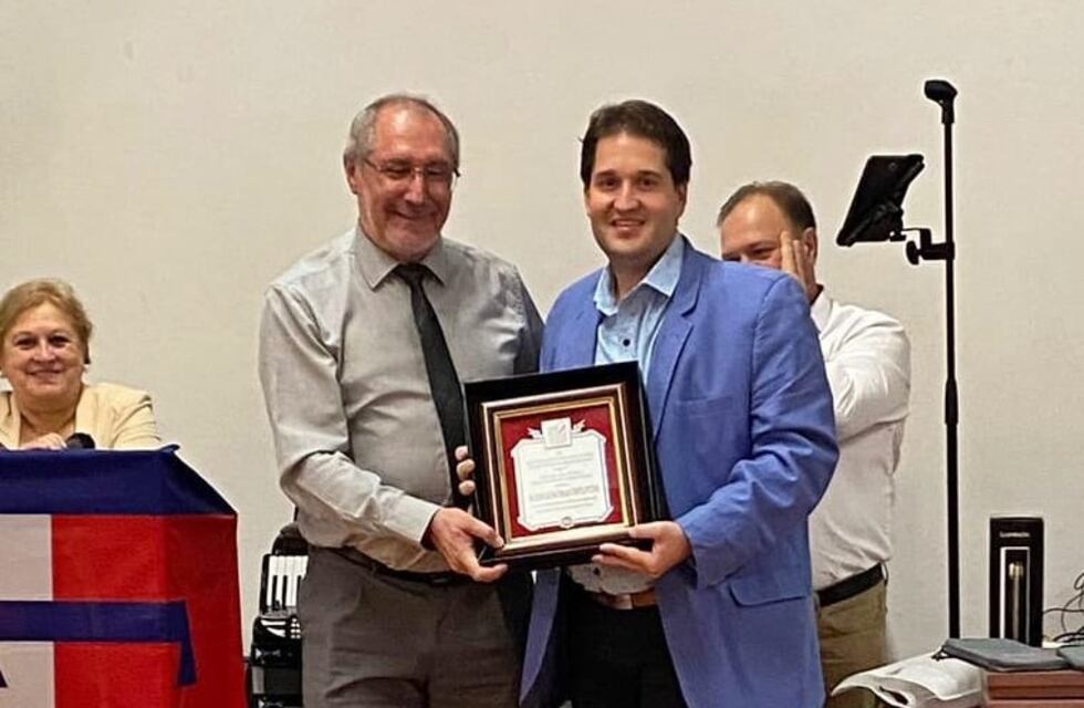 El joven Maximiliano Costantino de Arroyito, recibió el Premio Nacional Piemontés