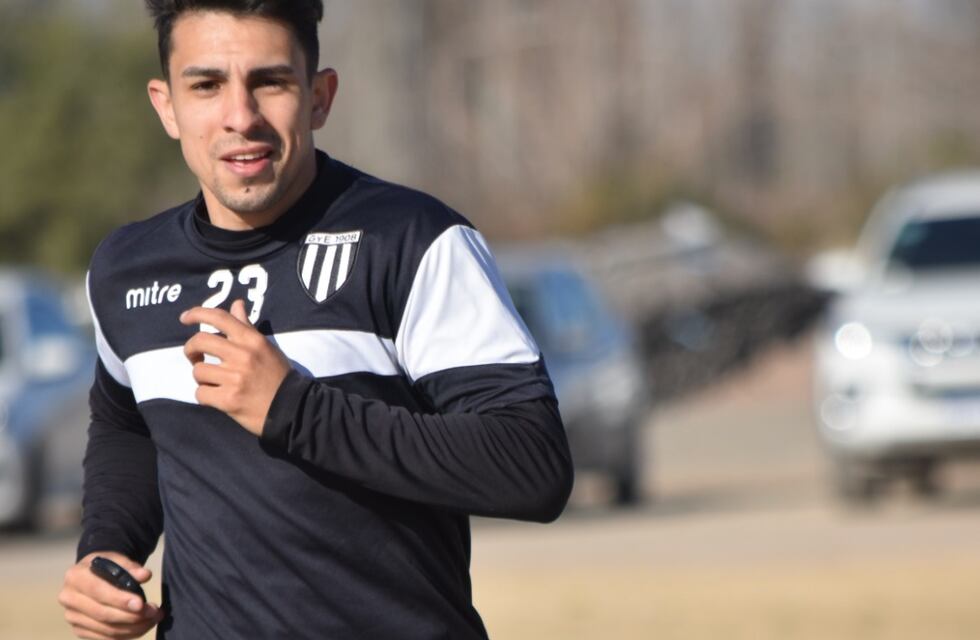 Gimnasia  presentó a Leandro Ciccolini como refuerzo y se mentaliza en Maipú