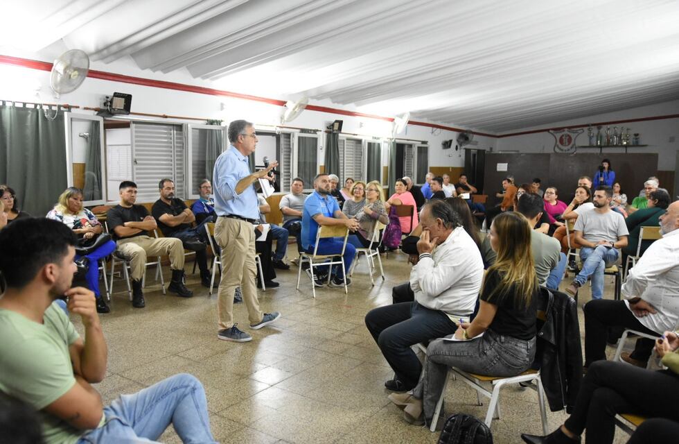 Luis Castellano encabezó una nueva jornada de “Encuentros para el futuro”