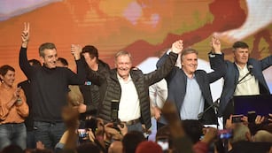 Paso 2023. Juan Schiaretti, candidato a presidente en el búnker de Hacemos Unidos por Nuestro País. (Javier Ferreyra / La Voz)